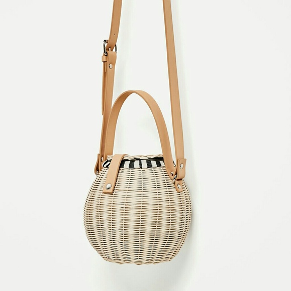 Zara Handbags - Zara Raffia Bucket Bag